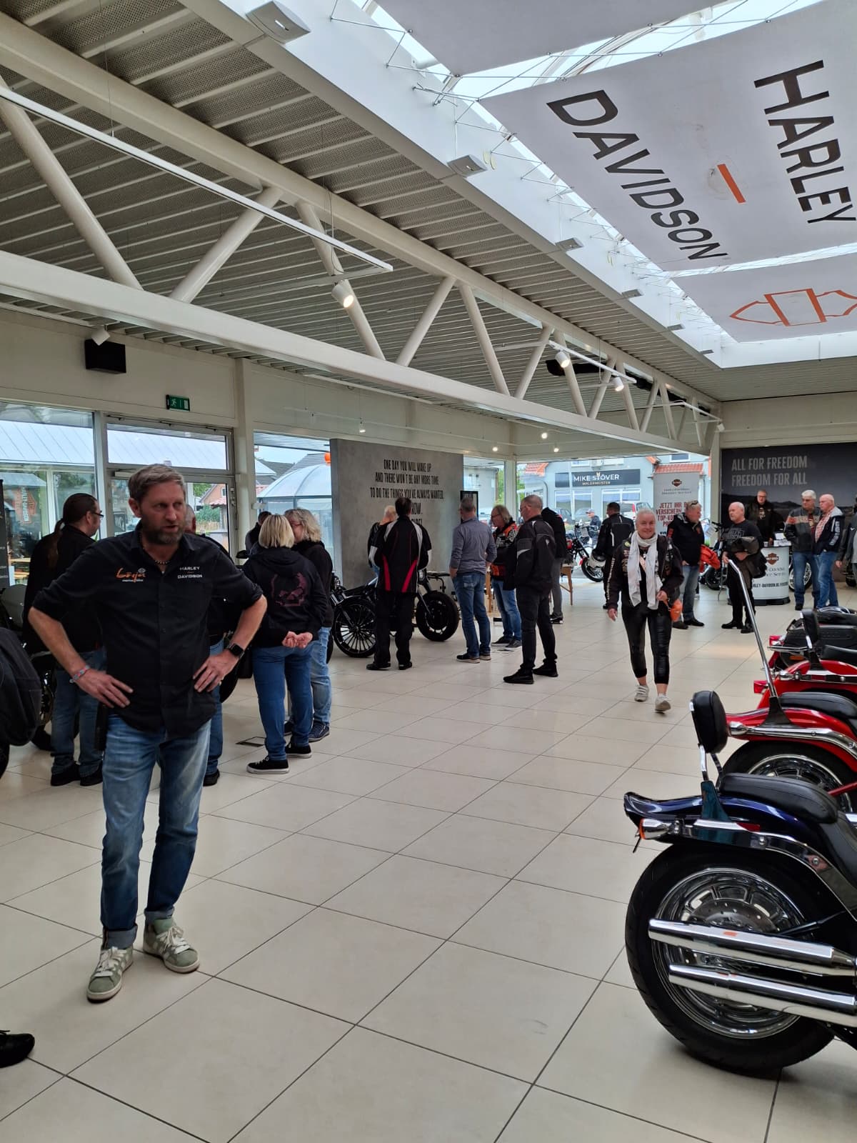 PHOTO-2025-09-27-19-44-57