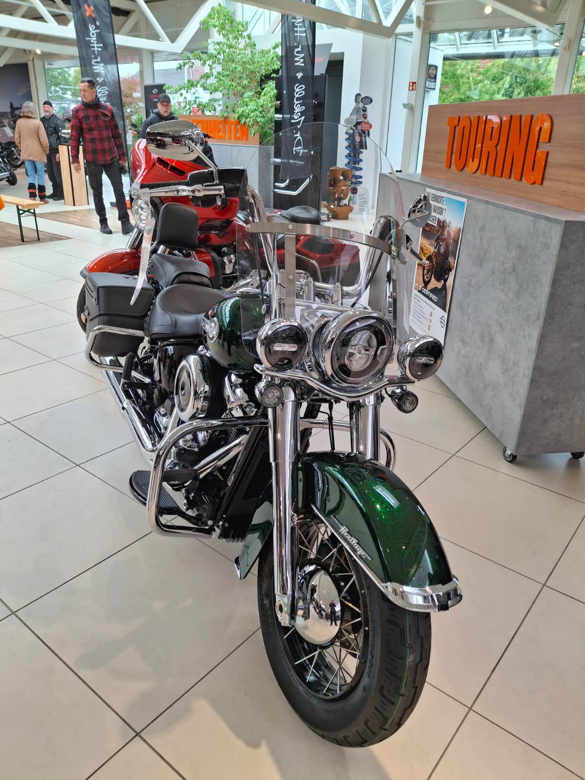 PHOTO-2025-09-27-19-45-05-1