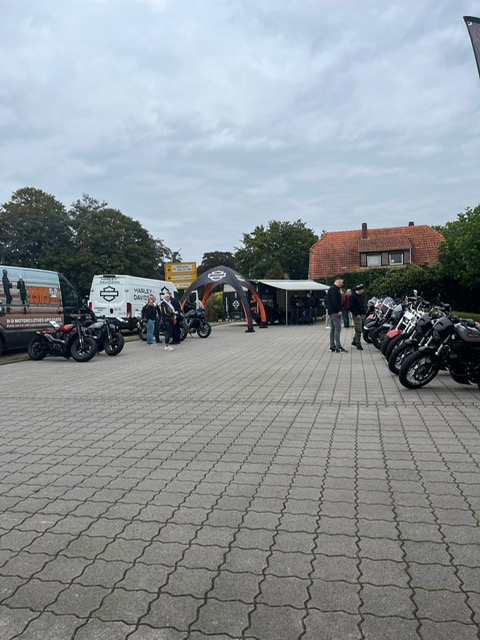 PHOTO-2025-09-27-19-45-06-3